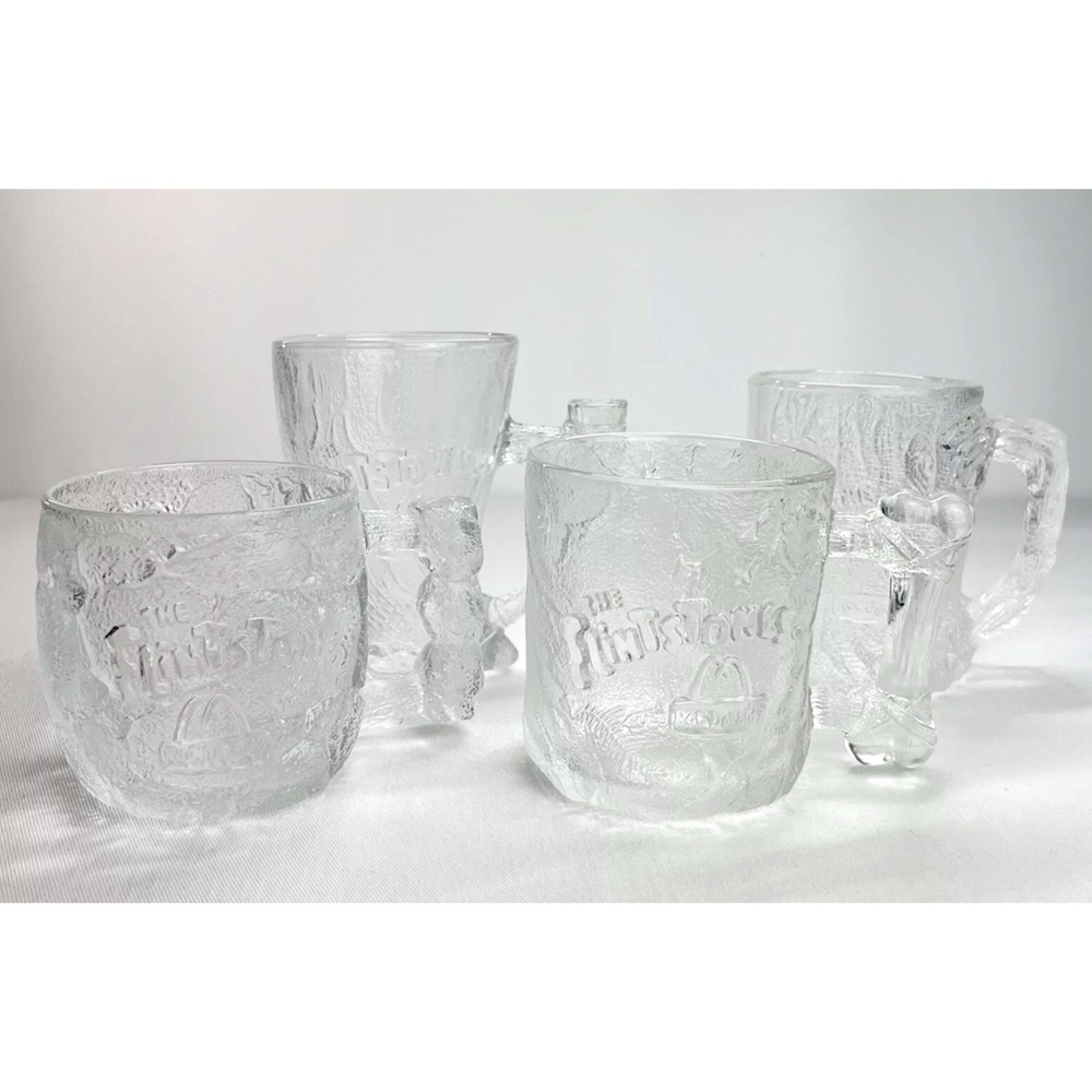 one complete set of 90’s Flintstones, RocDonalds, for McDonalds, glass mugs